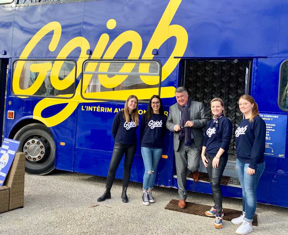 Un logisticien recrute cent postes de longue durée